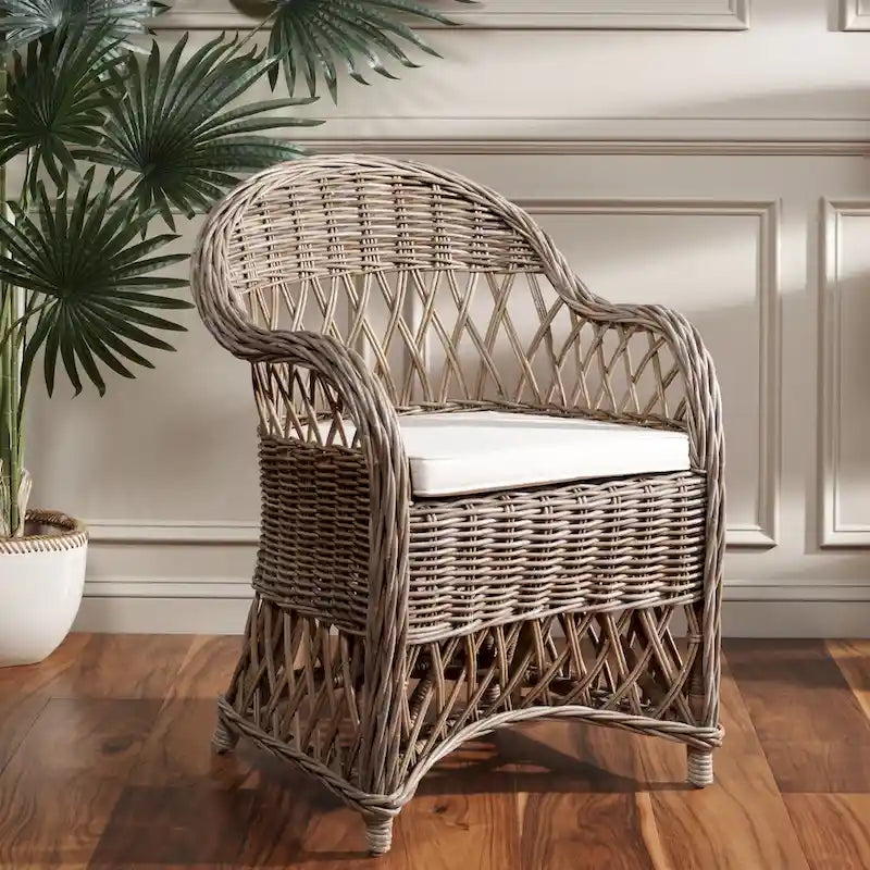 SAFAVIEH Spyrini Natural Rattan Club Chair - 25.5 x 26.5 x 35.5 - 26Wx27Dx36H