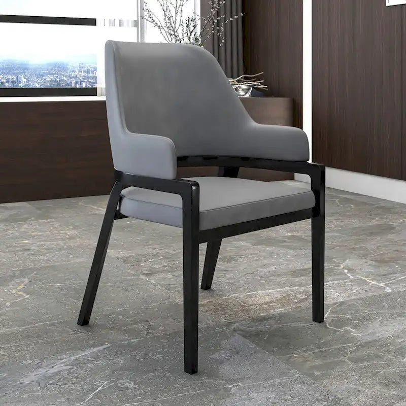 Chaise de salle à manger en cuir avec dossier ouvert incurvé et pieds en bois d'hévéa